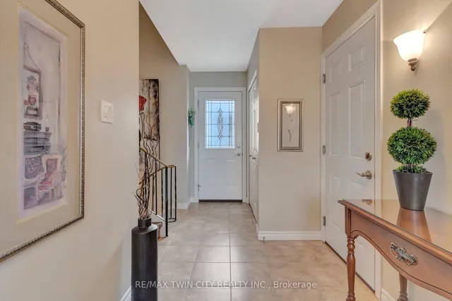 Additional image 5 of 158 Martinglen Cres