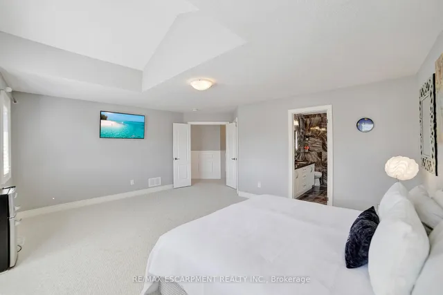 Additional image 34 of 111 Vineberg Dr