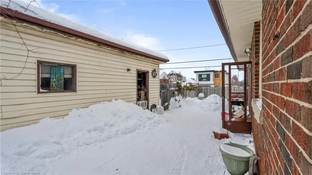 Additional image 6 of 190 Erindale Ave