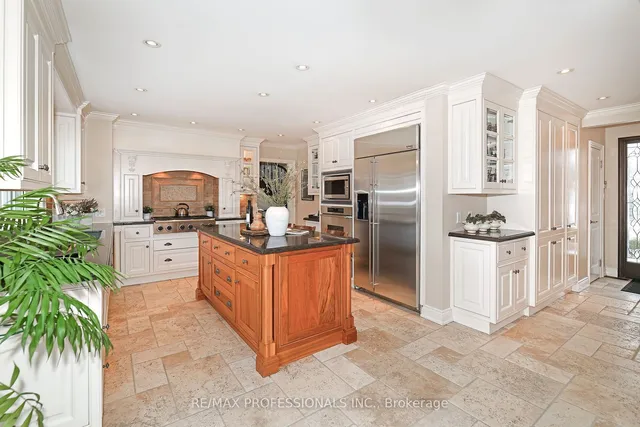 Additional image 17 of 163 Martin Grove Rd