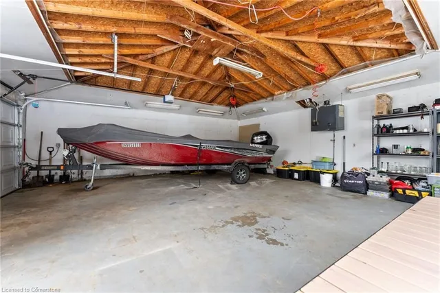 Additional image 32 of 54 Aberdeen Ave