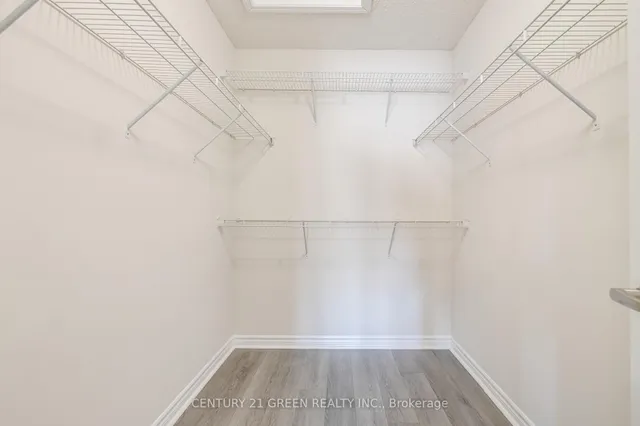 Additional image 30 of 34 Dredge Crt