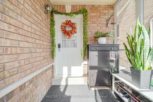 Additional image 33 of 40 Rochefort Dr