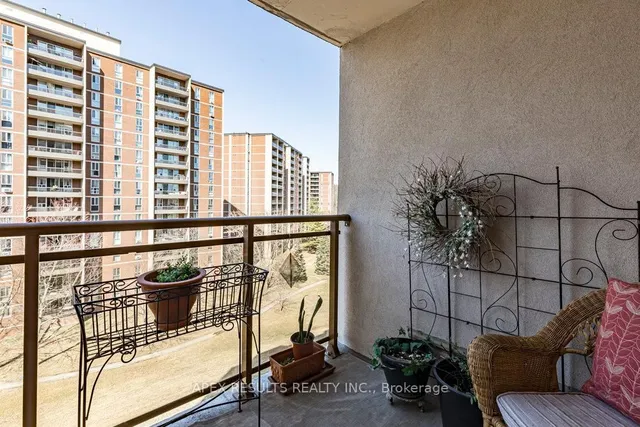 Additional image 18 of 1950 Main St Unit 405