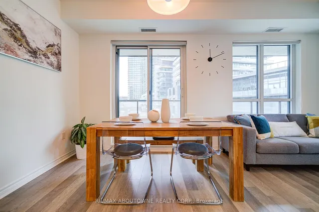 Additional image 5 of 39 Annie Craig Dr Unit 305