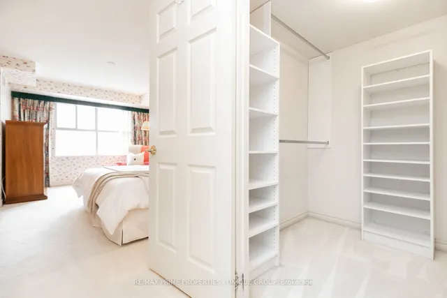 Additional image 21 of 18 Concorde Pl Unit 415