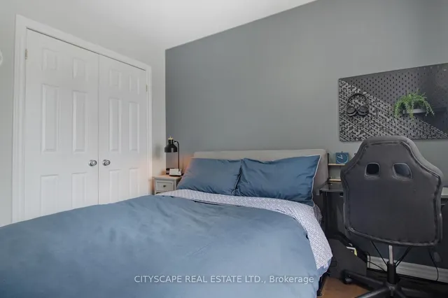 Additional image 27 of 11 Penfold Crt