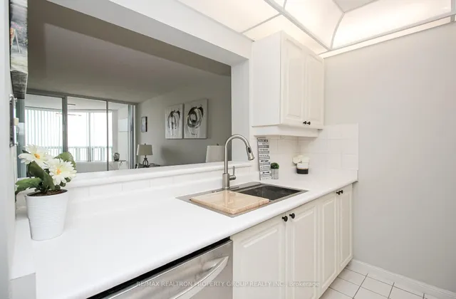 Additional image 27 of 88 Corporate Dr Unit 2219