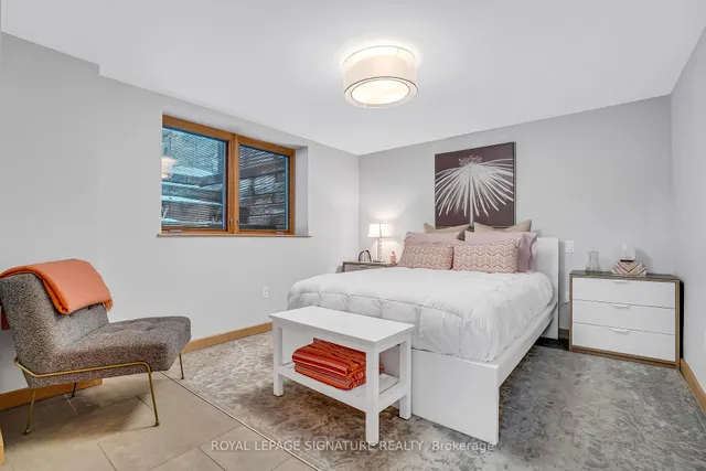 Additional image 31 of 39 Farmcote Rd