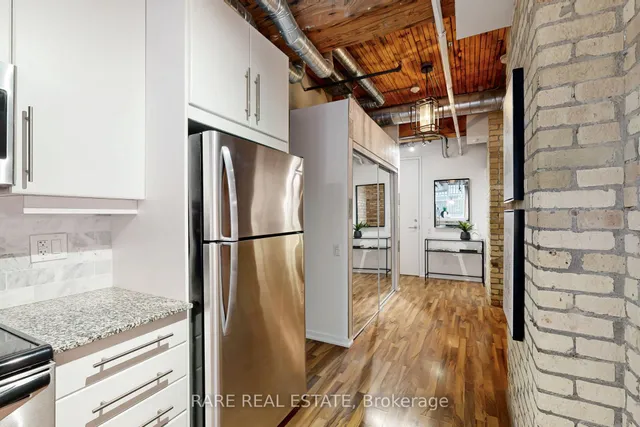 Additional image 8 of 736 Dundas St Unit 101