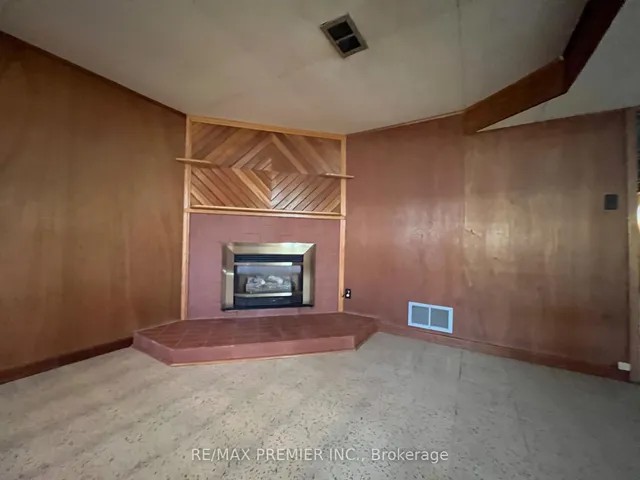 Additional image 15 of 129 Chalkfarm Dr