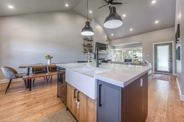 Additional image 16 of 6 Shirley St