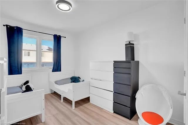 Additional image 22 of 158 Kinsman Dr