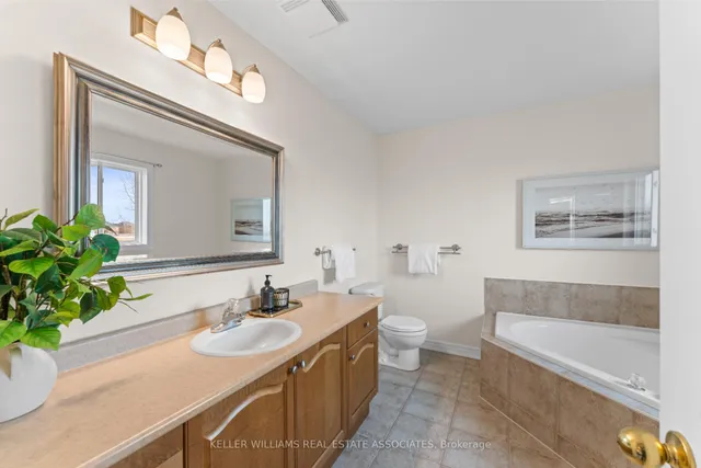 Additional image 17 of 4039 Medland Dr