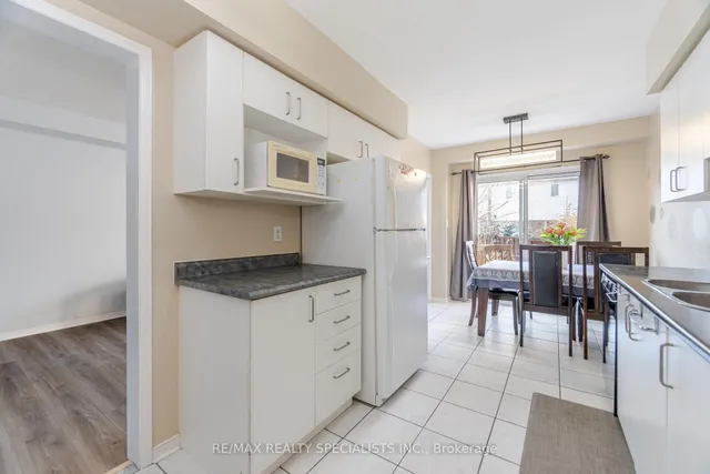 Additional image 10 of 6072 Windfleet Cres