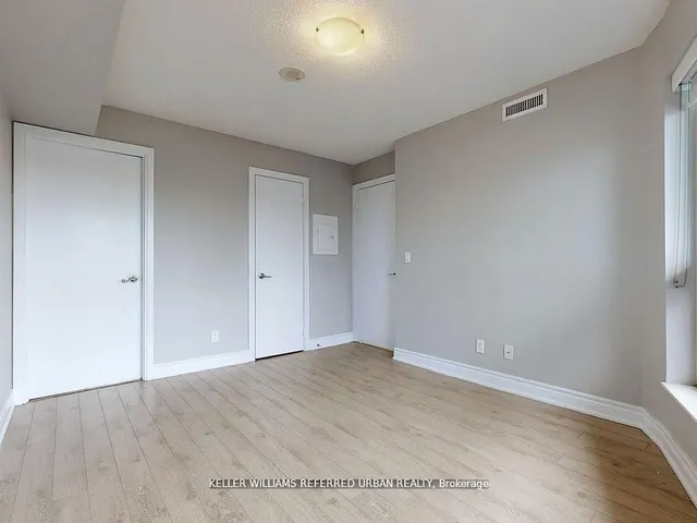 Additional image 20 of 125 Village Green Sq Unit 1609