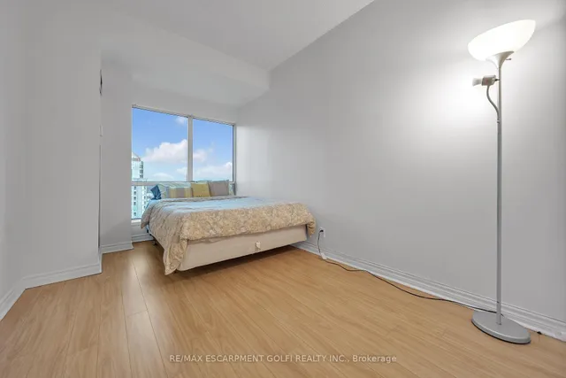 Additional image 27 of 8 Lee Centre Dr Unit PH203