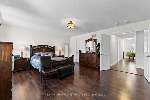 Additional image 19 of 151 RUSSELL CREEK Dr