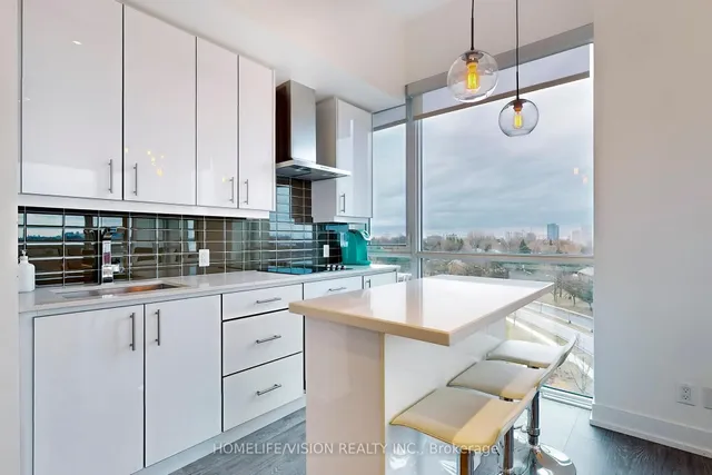 Additional image 16 of 75 The Donway West N/A Unit 710