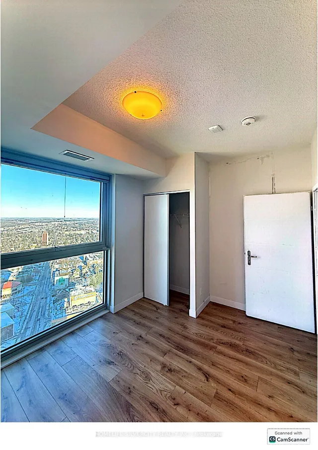 Additional image 3 of 60 Frederick St Unit 3302