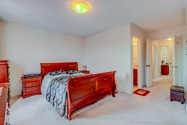 Additional image 20 of 135 GREENBRAE Crct