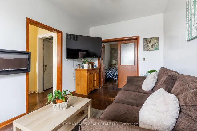 Additional image 9 of 402 Dundurn St