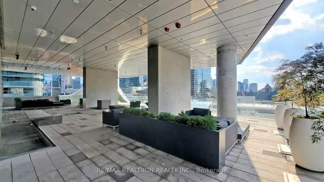 Additional image 47 of 197 Yonge St Unit 5905