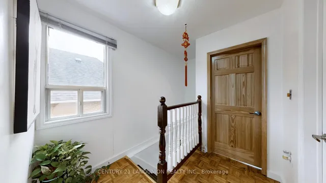 Additional image 17 of 343 Kipling Ave