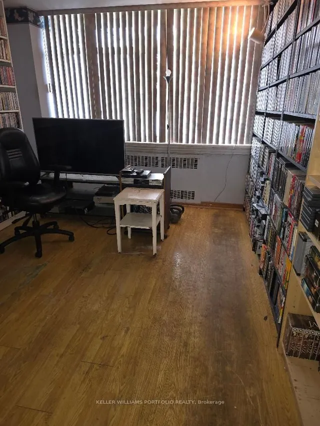 580 Christie St Unit 112