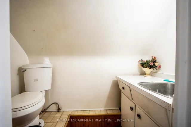 Additional image 17 of 21 Shynal Ave