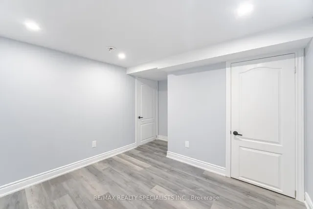 Additional image 45 of 13 Caledon Cres