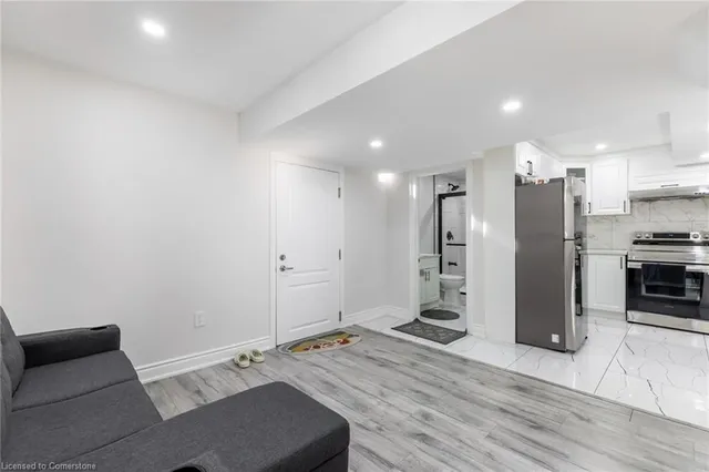 Additional image 36 of 55 Purple Sage Dr