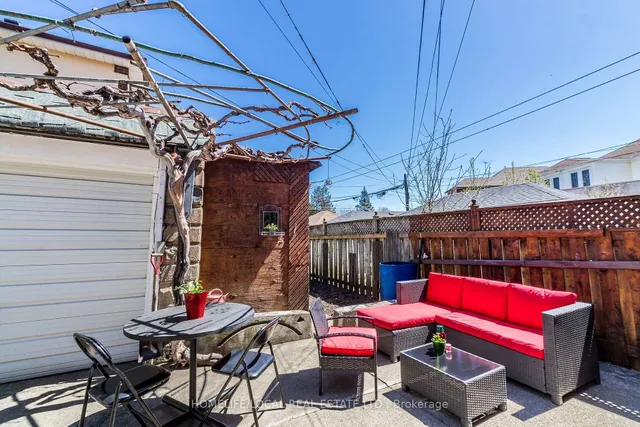 Additional image 35 of 41 Rusholme Dr