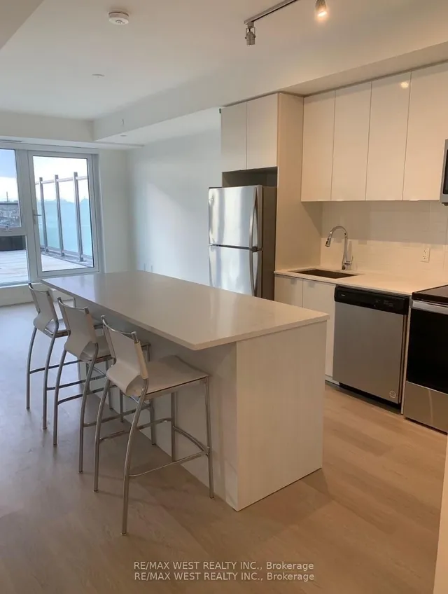 Additional image 3 of 859 The Queensway Blvd Unit 305