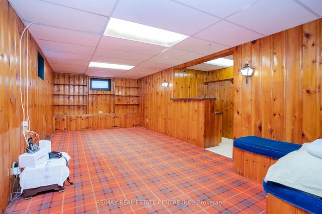 Additional image 33 of 24 Crawley Dr