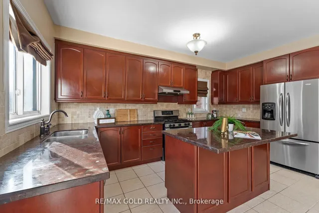 Additional image 11 of 7 Powell Dr