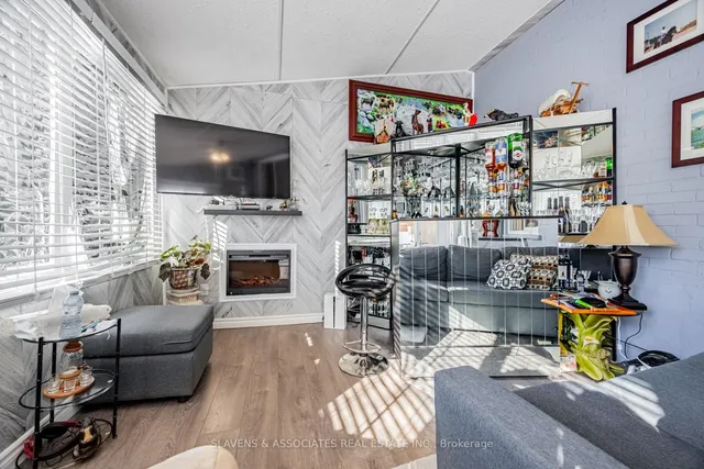 Additional image 26 of 28 Mercer Dr