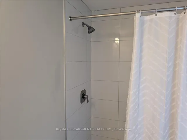 Additional image 19 of 15 Queen St Unit 1707