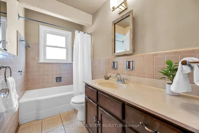 Additional image 15 of 118 Charlotte St