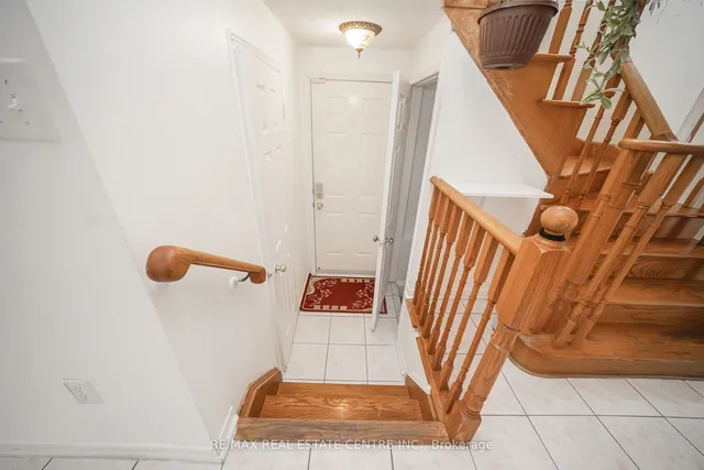 Additional image 34 of 19 Blue Lake Ave