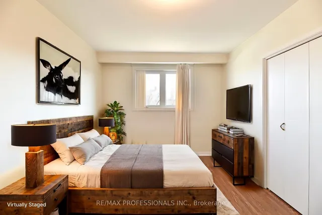 Additional image 16 of 29 Markay St