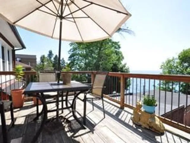 Additional image 13 of 2707 Lake Shore Blvd