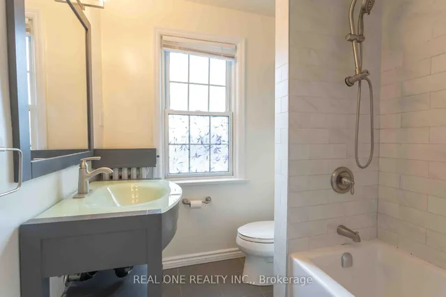 Additional image 27 of 21 Marlee Ave