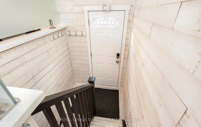 Additional image 23 of 59 Guestville Ave