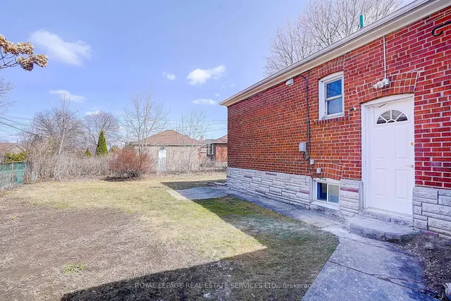 Additional image 36 of 8 Bellvare Cres