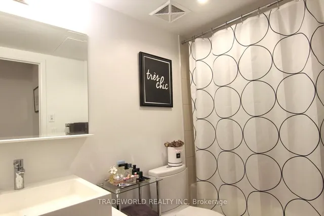 Additional image 9 of 1080 Bay St Unit 501