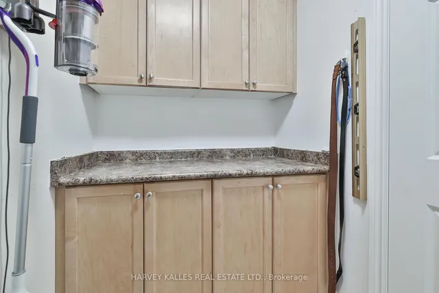 Additional image 17 of 12 Rean Dr Unit 811