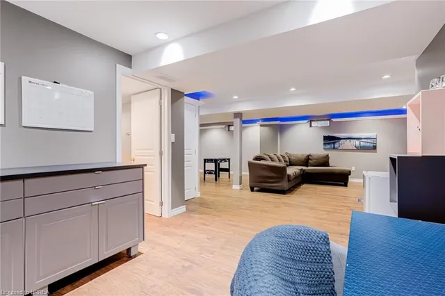 Additional image 33 of 81 Windwood Dr