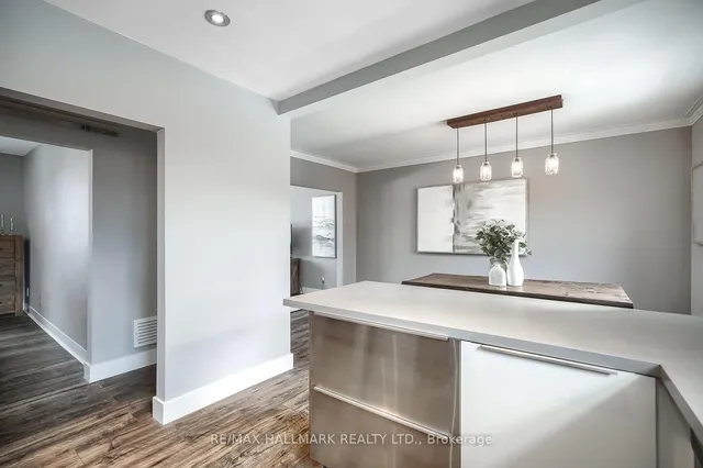 Additional image 34 of 6 Thirty First St