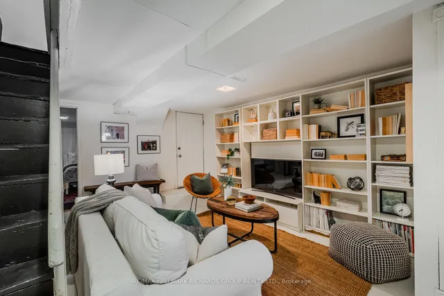 Additional image 18 of 575 Lansdowne Ave